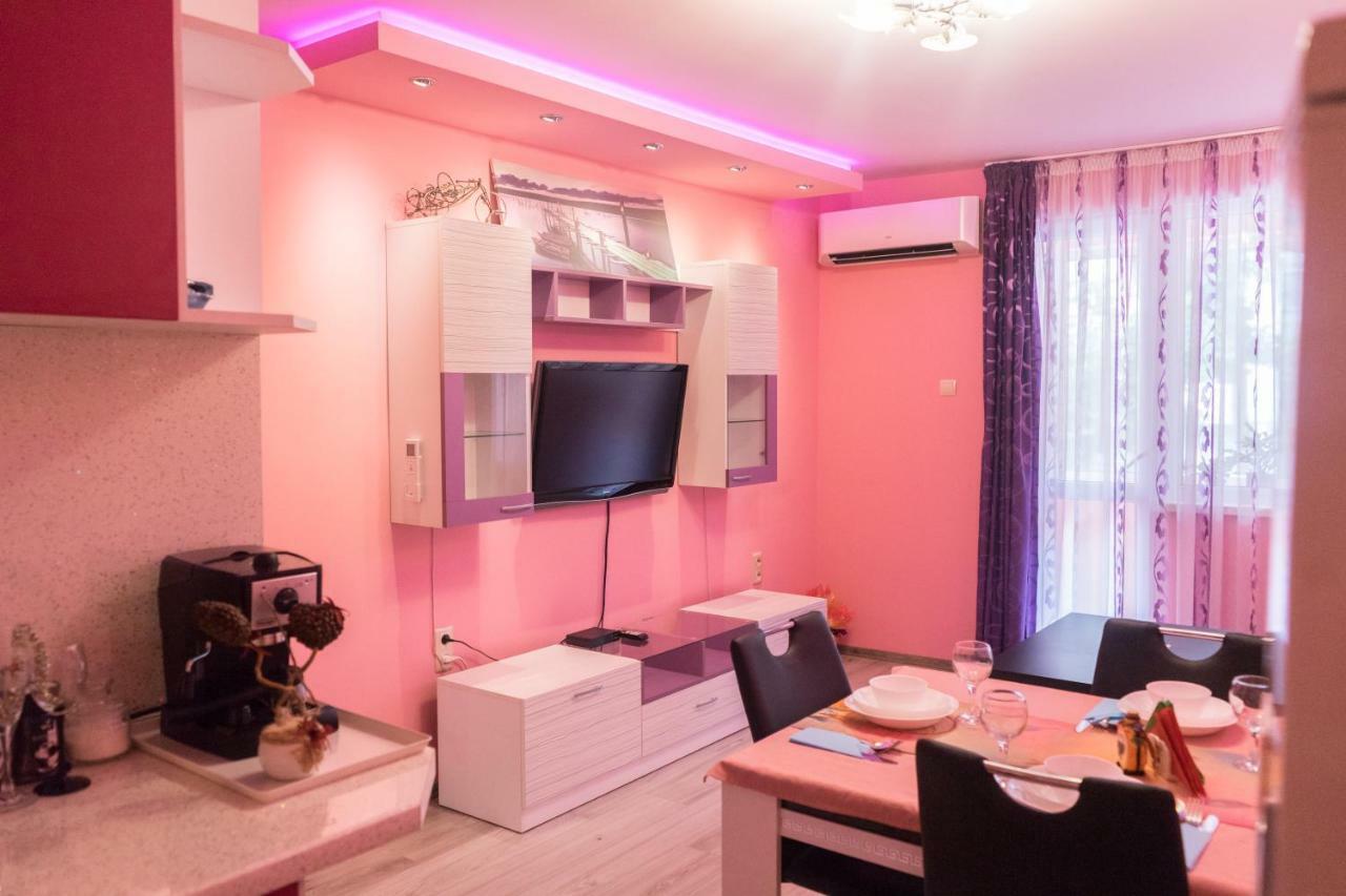 Apartment Nicole Varna Esterno foto